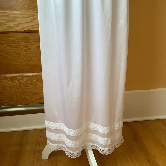 PATRICIA LINGERIE White Satin Lace Trimmed Slip Skirt Size M - Picture 7 of 9